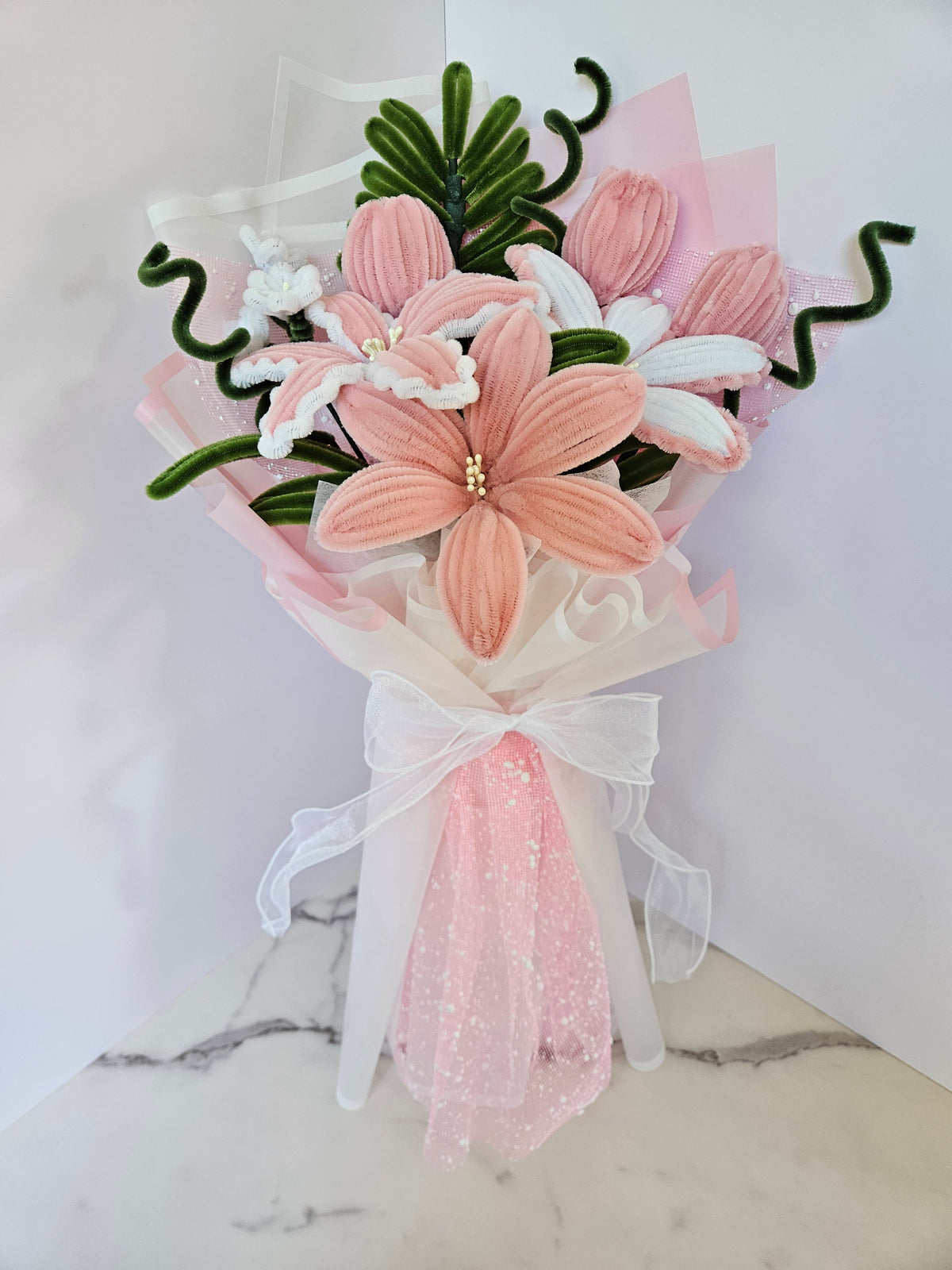 Pipe Cleaner Flower Bouquet - Pink & White
